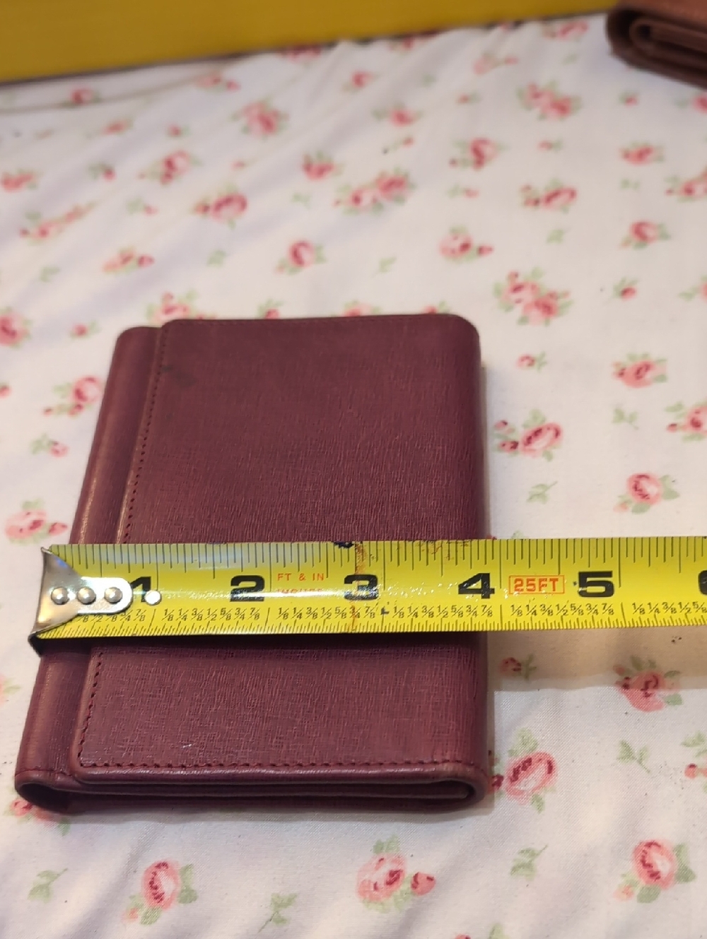 Vintage Gary's Classic Women's Bifold Wallet - Burgundy